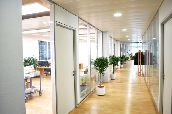 Absen Lighting provides LED energy-saving programs for industrial and office lighting in German